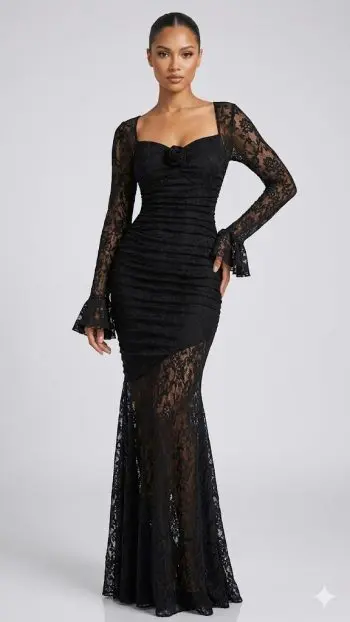 Robe Longue Sirène en Dentelle Noire et Manches Évasées – Collection Privée